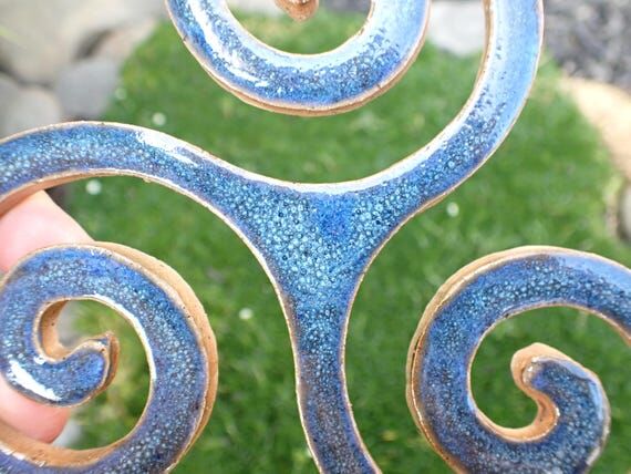 Celtic Knot Wall Decor Blue Pottery Irish Tat...