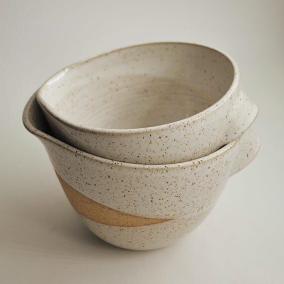 Handcrafted Bowl Pour White Pottery mixing bo...