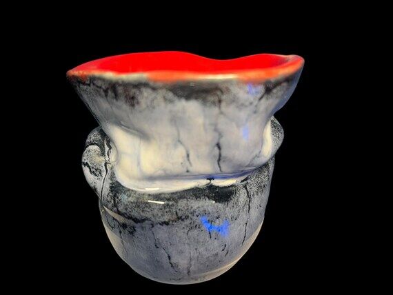 Vase Art Pottery, Red, black and white crackl...