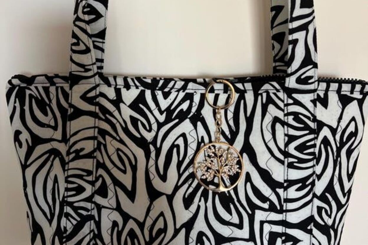 Eileens Handbags USA