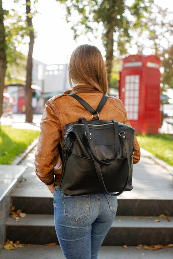 Black Leather Convertible Backpack Purse: Tra...