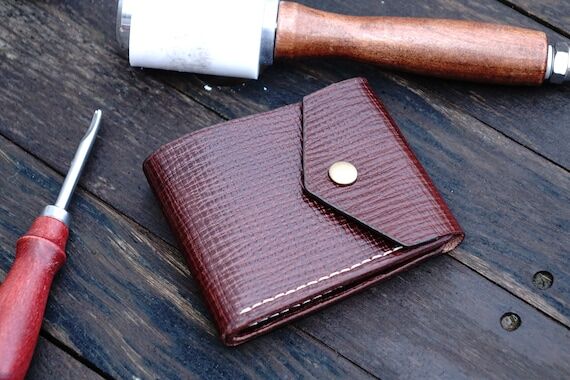 Handmade Leather Bifold Wallet, Minimalist Le...