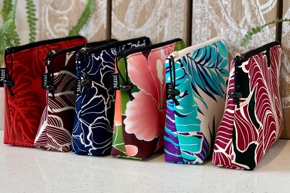 Handmade Hawaiian Print Zipper Pouch, Island ...