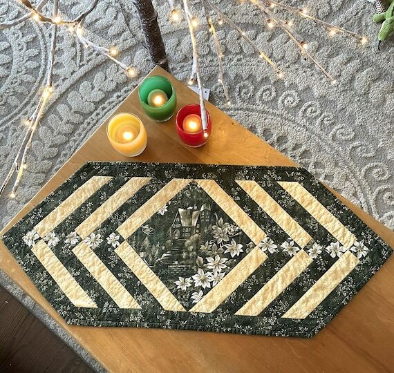 Vintage Christmas Table Runner, Reversible Po...
