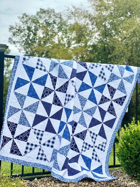 Pinwheel quilt handmade in your choice of col...