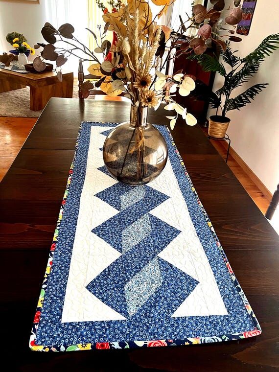 Twisted Pole Table Runner Pattern, Beginner-F...