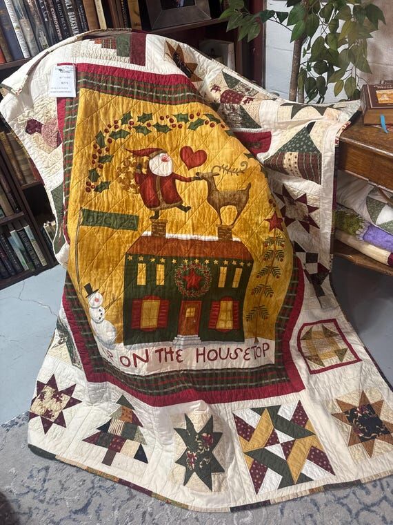 Handmade Santa Christmas Cotton Quilt, USA Ma...
