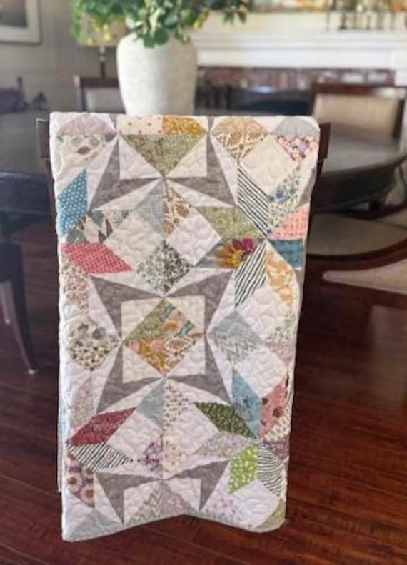 Modern Multicolor Heirloom Quilt, Winky Stars...