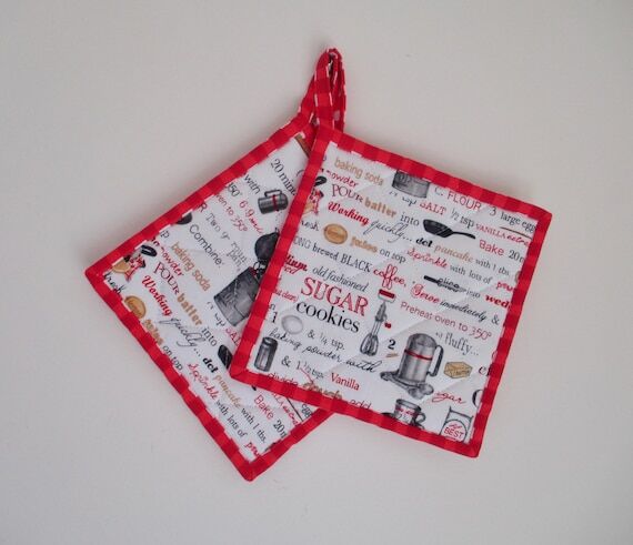 Quilted Potholders "A Cooks Helper"...