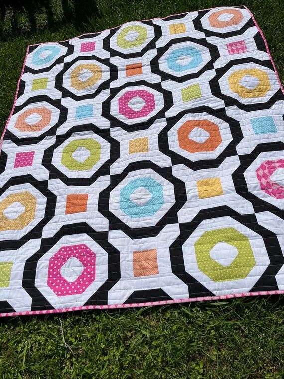 (No Social Media) & O quilt-Ready to ship...