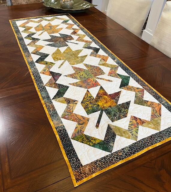 Quilted Fall table runner, Autumn Fall decor,...