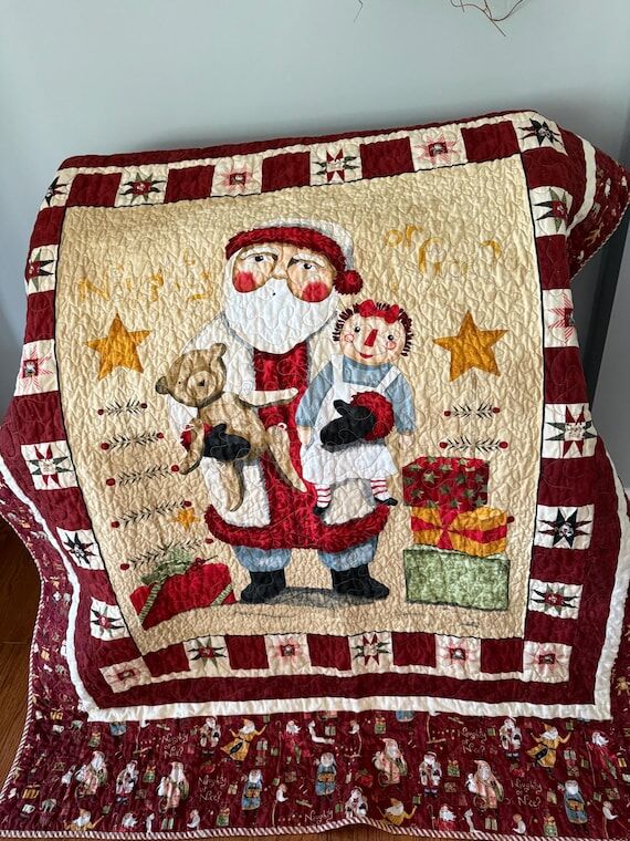 Whimsical Santa Christmas Quilt, Holiday Lap ...