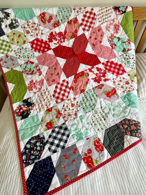 Handmade Baby Quilt: Moda Sunday Stroll Starb...