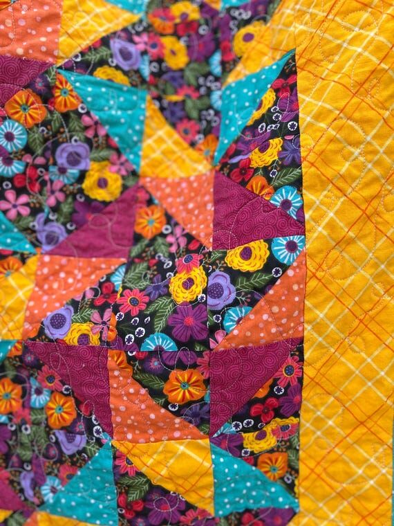 Handmade Quilt: Floral Friendship Star Patchw...