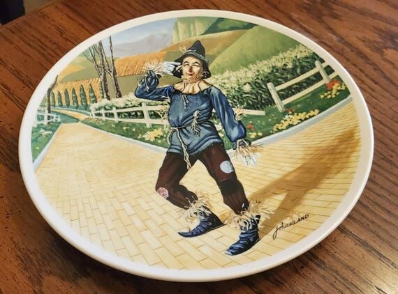 Collectible Wizard of Oz Scarecrow Decorative...