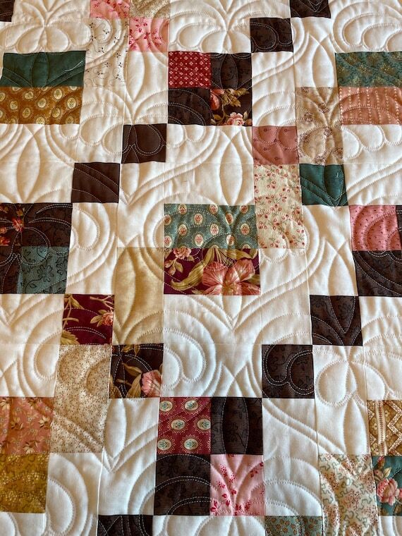 Handmade King Size Cotton Quilt, Traditional ...