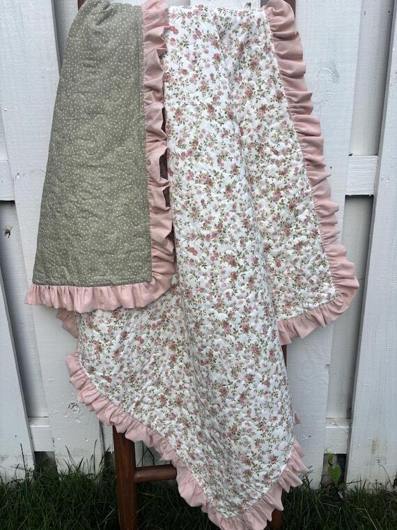 Ruffled Baby Crib Quilt: Floral Sage Green Pi...