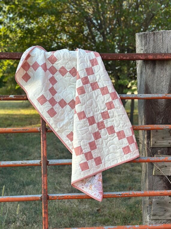 Baby Quilt: Mauve Pink Farmhouse Heirloom Cot...
