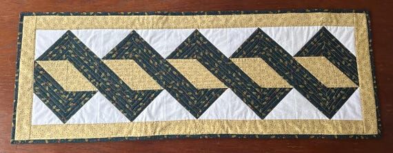 Christmas Ribbon Quilted Table Runner Blue Ta...