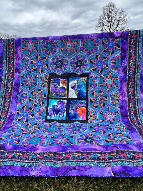 Queen size ‘Abstract Horses’ One Block Wo...