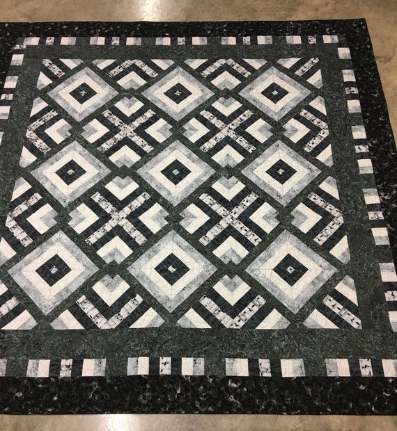 King size 100 (No Social Media) 100 handmade quilt that is mo...
