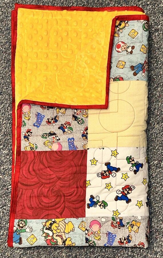 Mario & Friends -handmade throw quilt - appro...