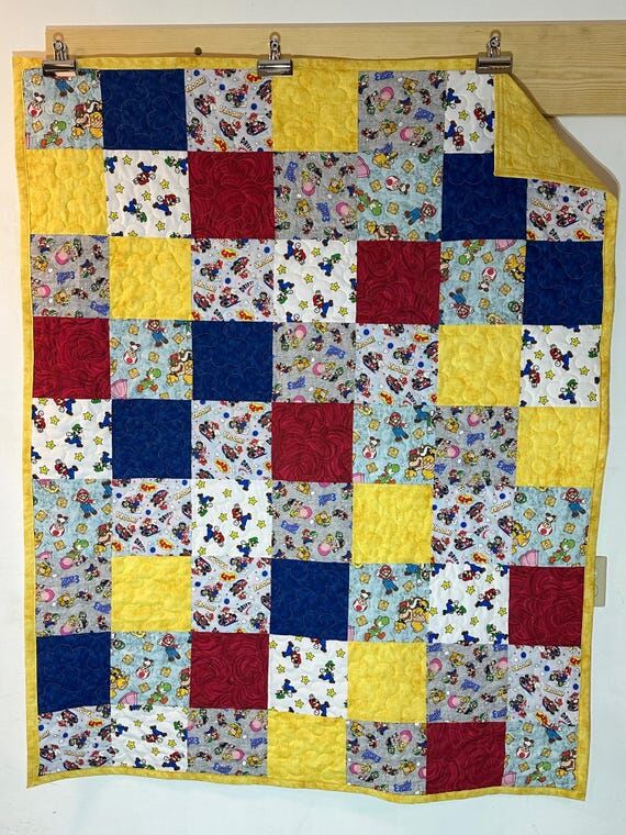 Mario & Friends - Handmade quilted throw (50&...