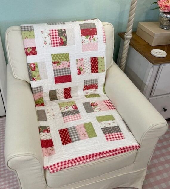 Floral Patchwork Quilt...