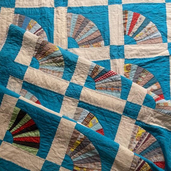Vintage Dresden Plate Fan Quilt - Handmade Bl...