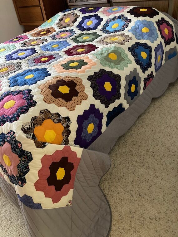 King/Queen Quilt Amish Quilt Grandmother Flow...