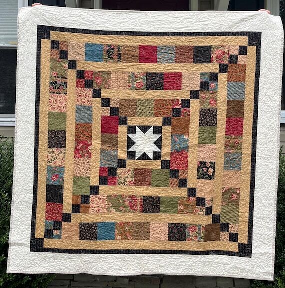 HANDMADE Throw QUILT/ Traditional Patchwork/...