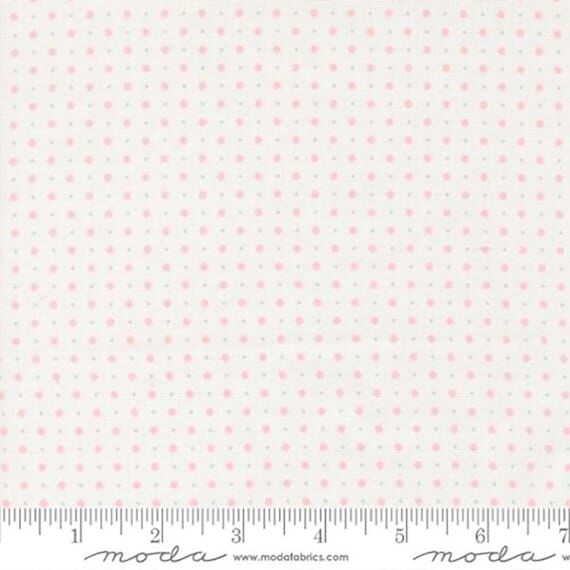 Moda Abide - Linen White 18795 11 - Dots - Wh...