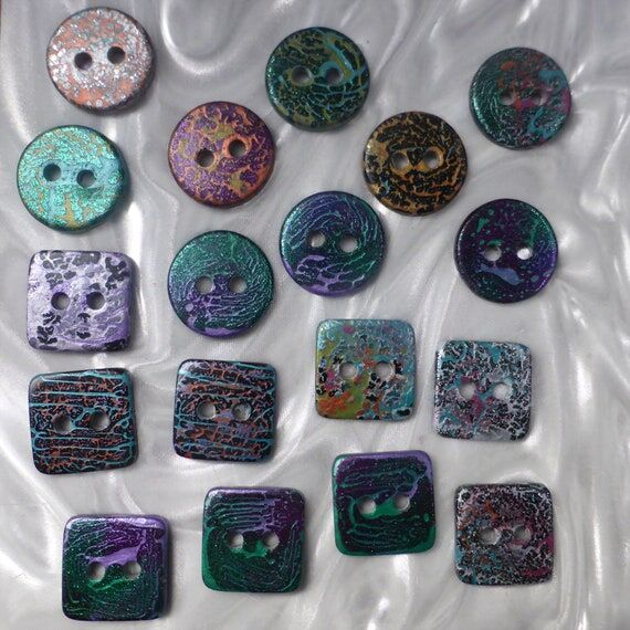 18 unusual SMALL handmade buttons (set 18_03)...