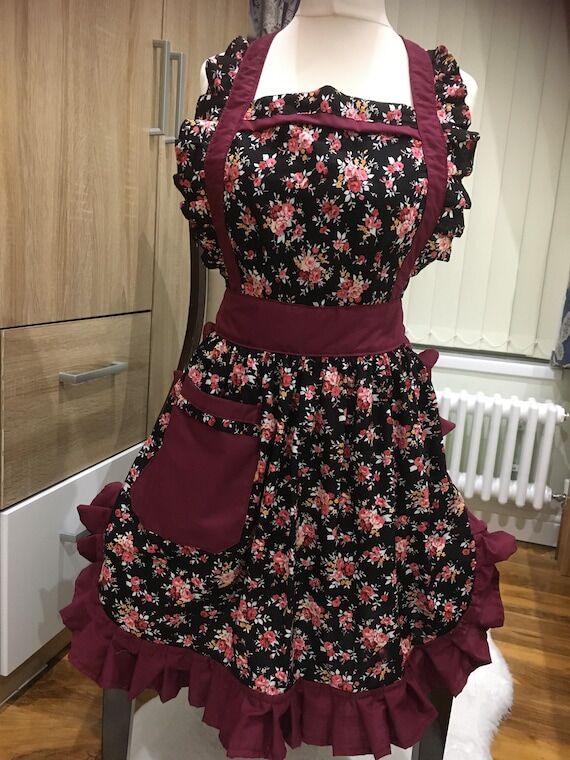 Handmade Victorian Style Cotton Apron: Shabby...