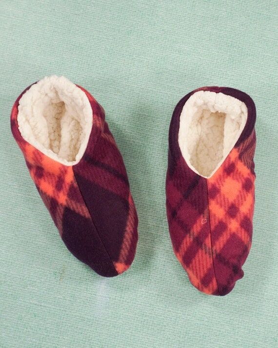 Fleece Slipper Sewing Pattern: Women's Sizes ...