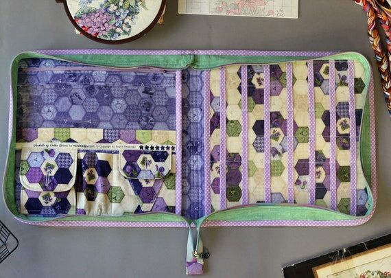 Cross Stitch Project Bag Case: 42 Bobbin Pock...