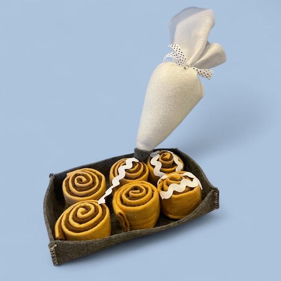 Felt Cinnamon Rolls with Icing Bag – Play F...