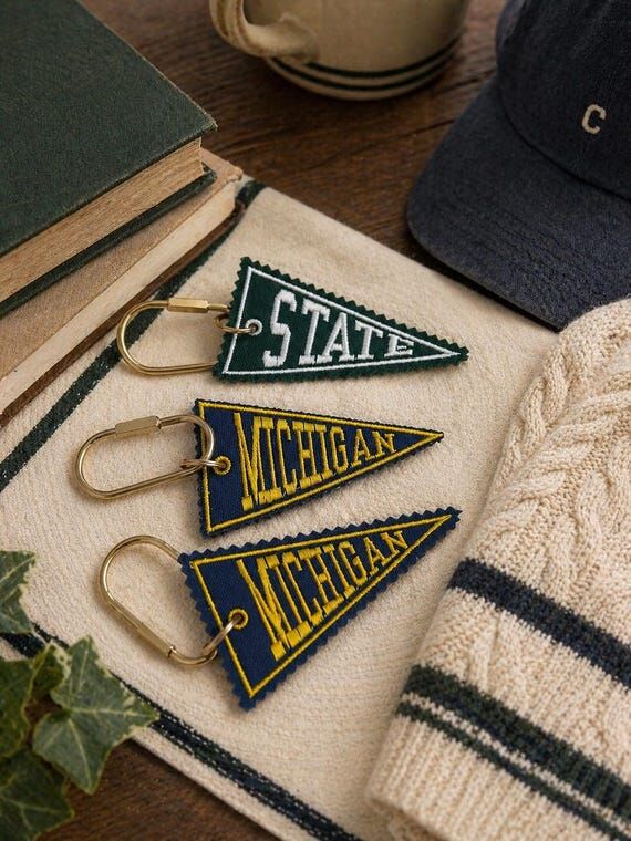 Custom Embroidered Pennant Tag | Collegiate B...