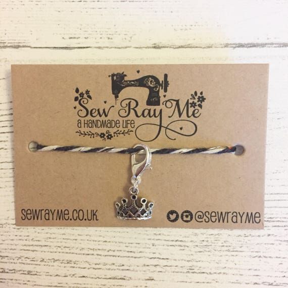 Crown / tiara stitch marker/progress keeper /...
