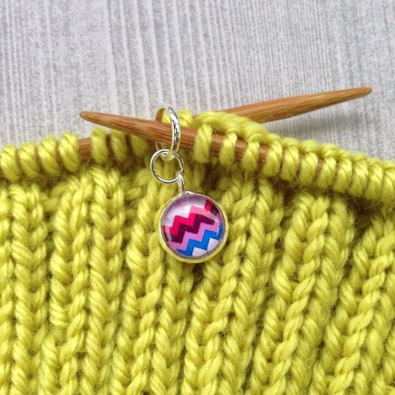 Geometric style knitting /crochet stitch mark...
