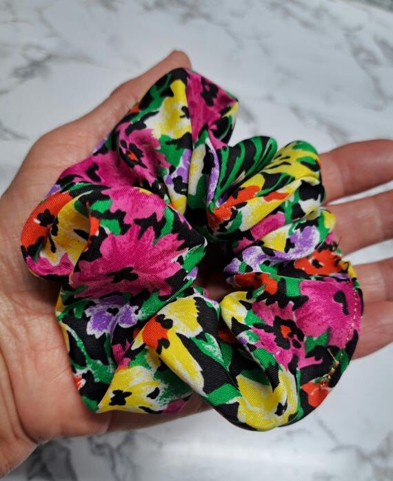Floral Hair Scrunchy...