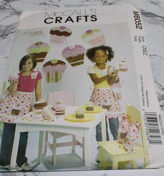 Childrens Apron Sewing Pattern: Cupcake & Flo...
