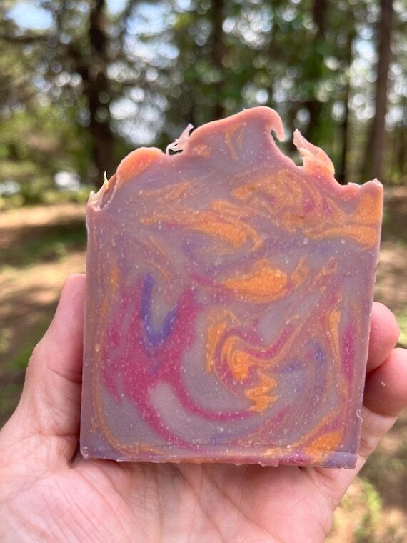 Golden Soap | Luxury Perfume Inspired Handmad...
