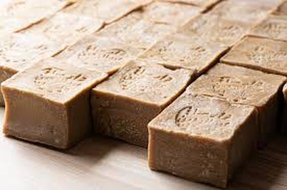 Traditional Aleppo Soap Bar: Handcrafted Vega...