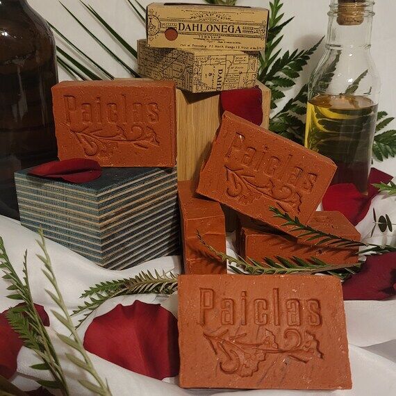 Handmade Red Clay Soap, Natural Essential Oil...
