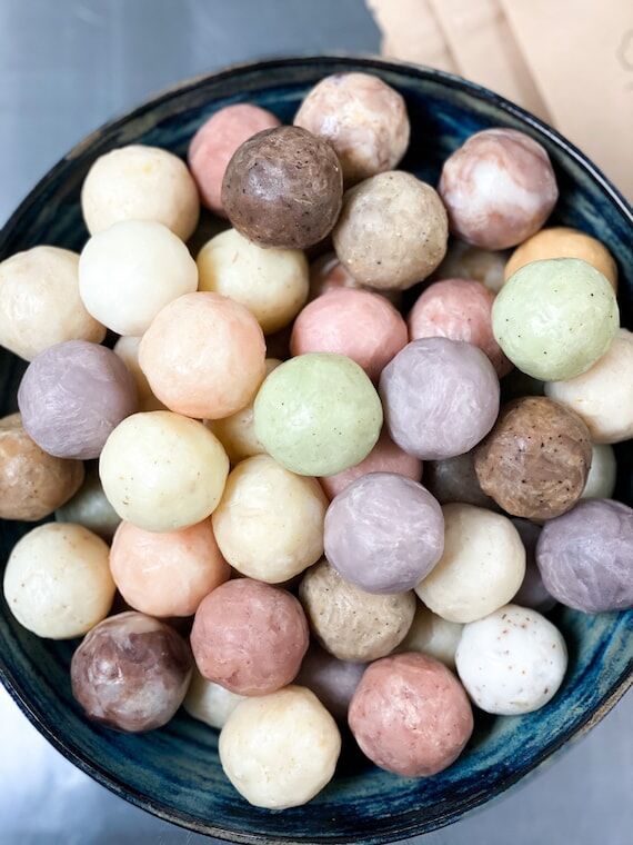 Mini Coconut Milk Soap Balls: Natural Essenti...