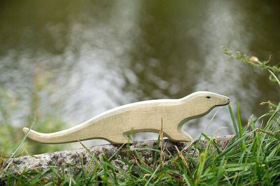 Komodo Dragon - Wooden Lizard Figurine - Wood...