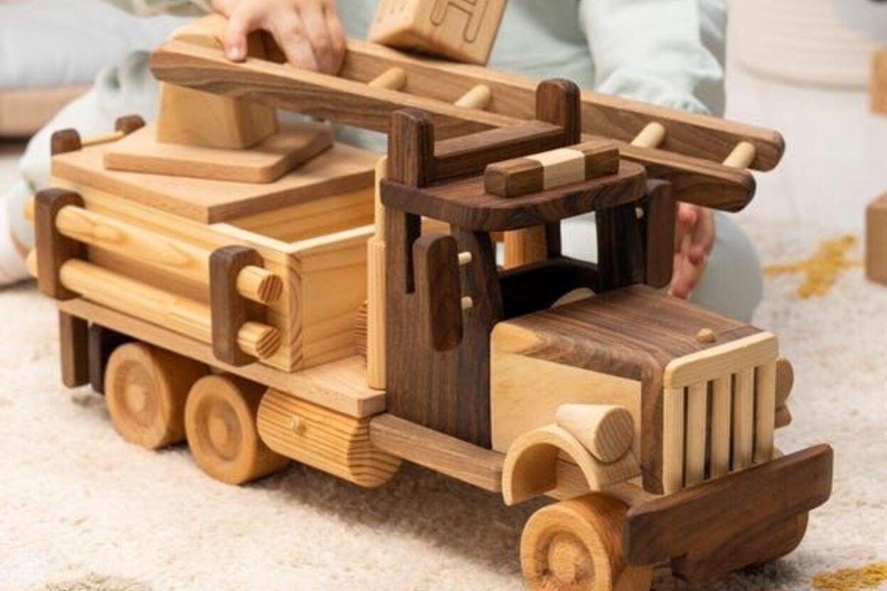Danly Toys
