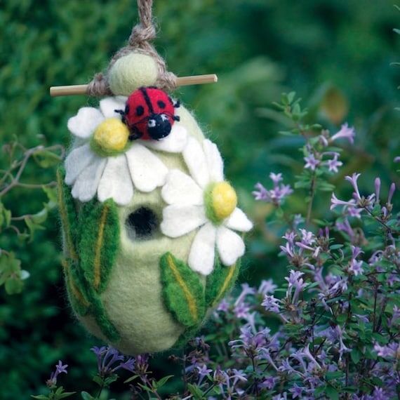 Bird house/Wild woolies Lady Bug Bird house/F...
