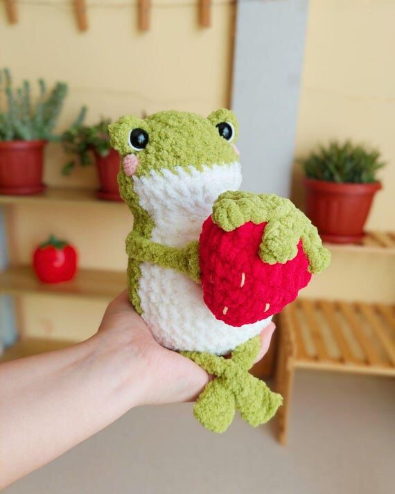 Fluffy Crochet Frog, Amigurumi Frog, Crochet ...